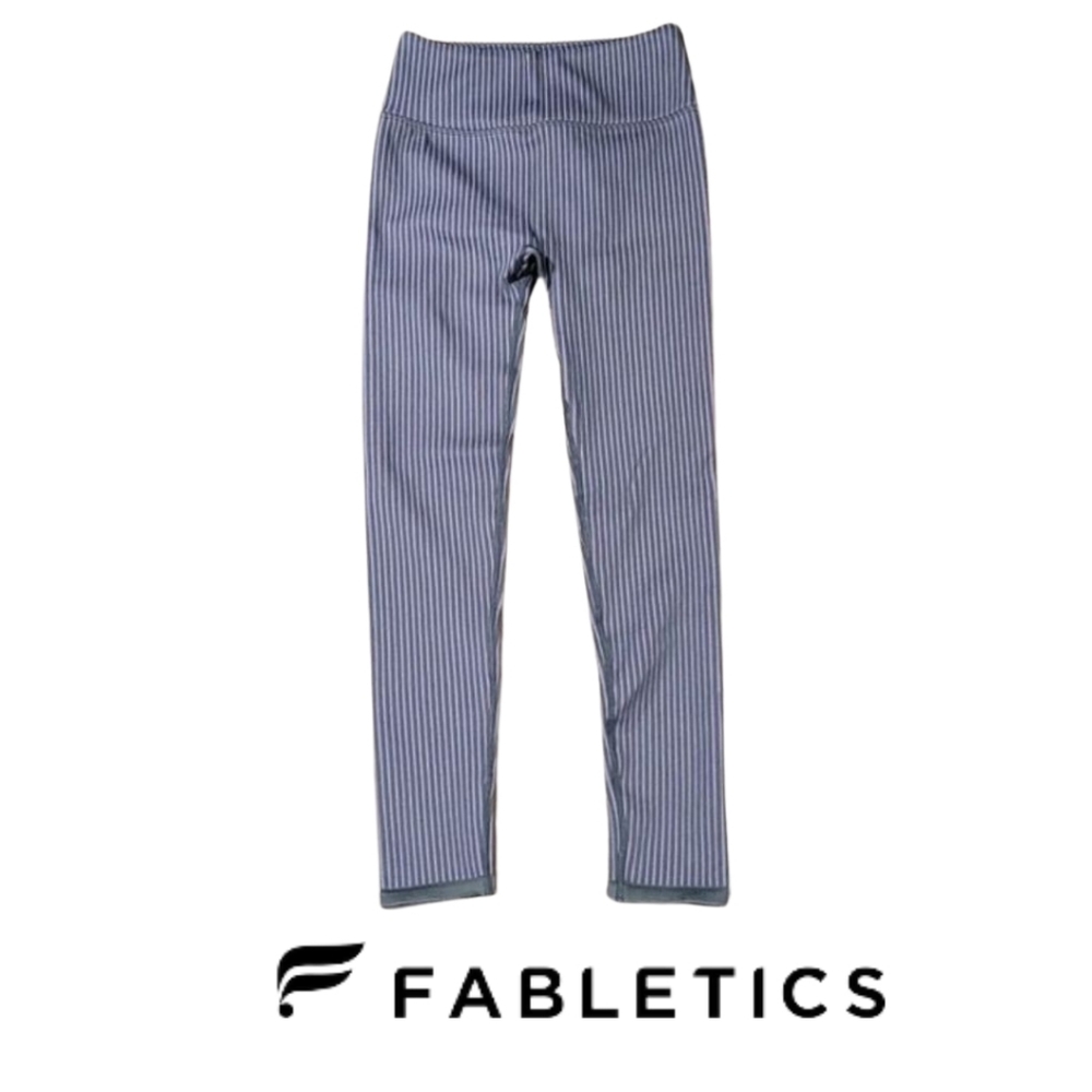 🎀NWT FABLETICS Sz.M Leggings